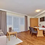 Alp Tiroler Adler Aparthotel Sölden
